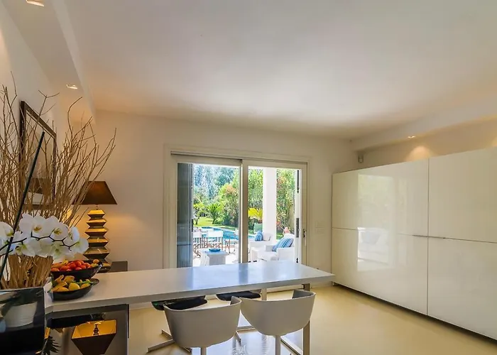 -villa With Swimming Pool Dei Marmi- Βίλα