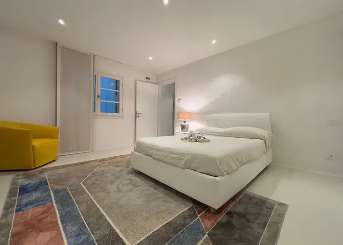 -villa With Swimming Pool Dei Marmi- *