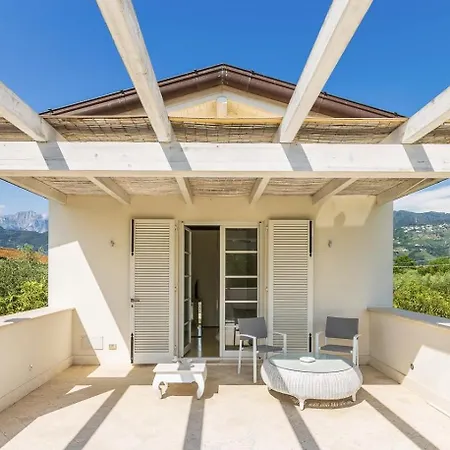 -villa With Swimming Pool Dei Marmi- *