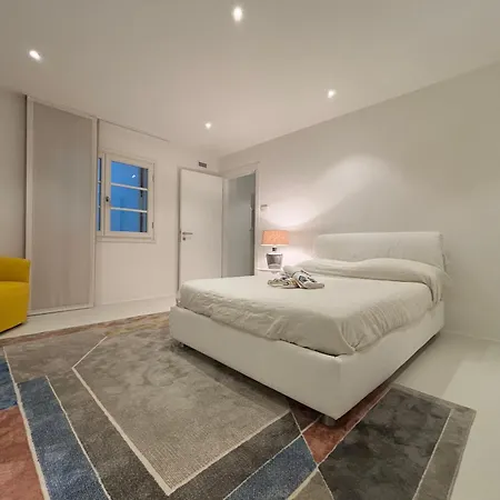 -villa With Swimming Pool Dei Marmi- *